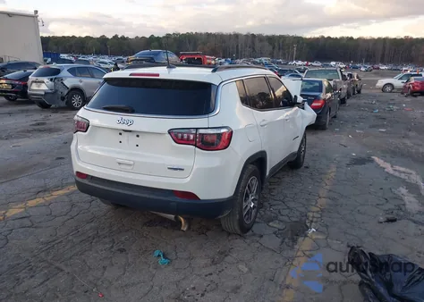 2020 Jeep Compass Sun And Wheel Fwd z USA, uszkodzony, nr VIN 3C4NJCBB2LT143039